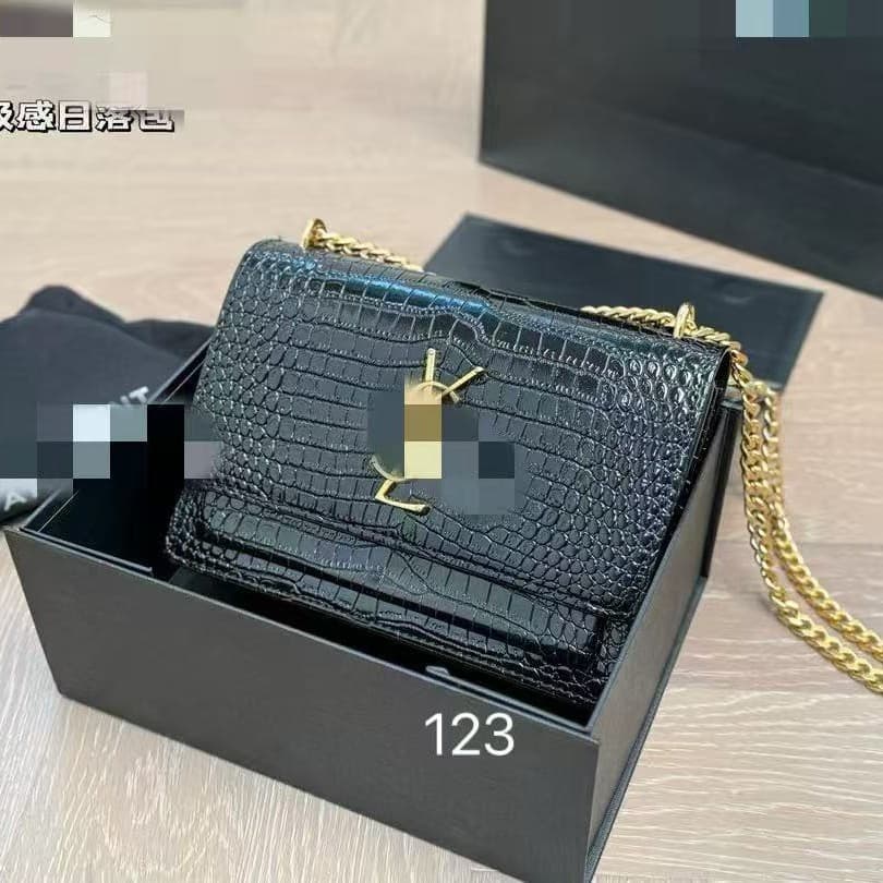 Cross-border European and American new women's genuine leather crocodile pattern chain women's bag, high-end light luxury shoulder bag, armpit bag