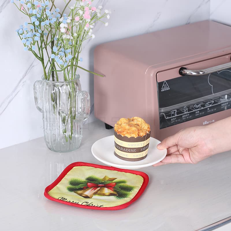 Household microwave oven baking cake Christmas series anti-scalding pad single piece fruit print insulation pad water coaster