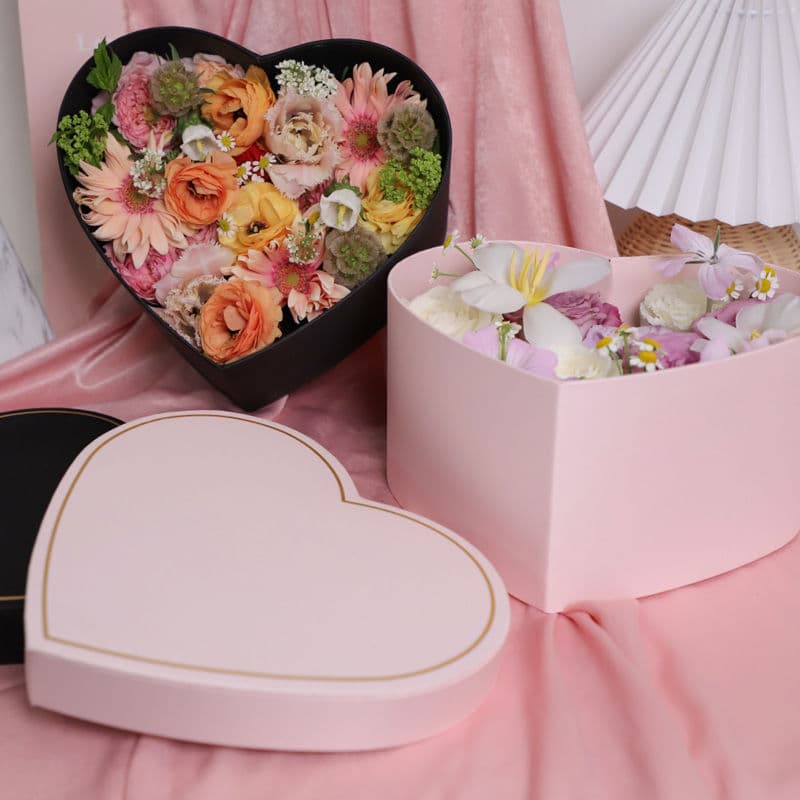 Valentine's Day 520 Heart Satin Gift Box, Trendy Premium Gift Box for Qixi Festival, Empty Box for Flowers and Fruits, Florist Supplies
