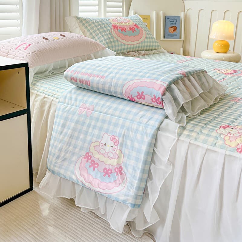 New Summer Quilt Set with Four Pieces, Bed Skirt Style, Lace Design, Cool Silk Mat, Summer Quilt Set with Four Pieces, Air Conditioning Quilt
