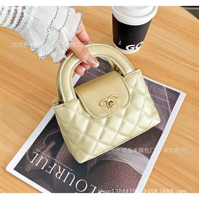 2026 New Chanel-Style Diamond Quilted Chain Bag for Women, Fashionable Versatile Shoulder Crossbody Bag, Commute Mini Bag