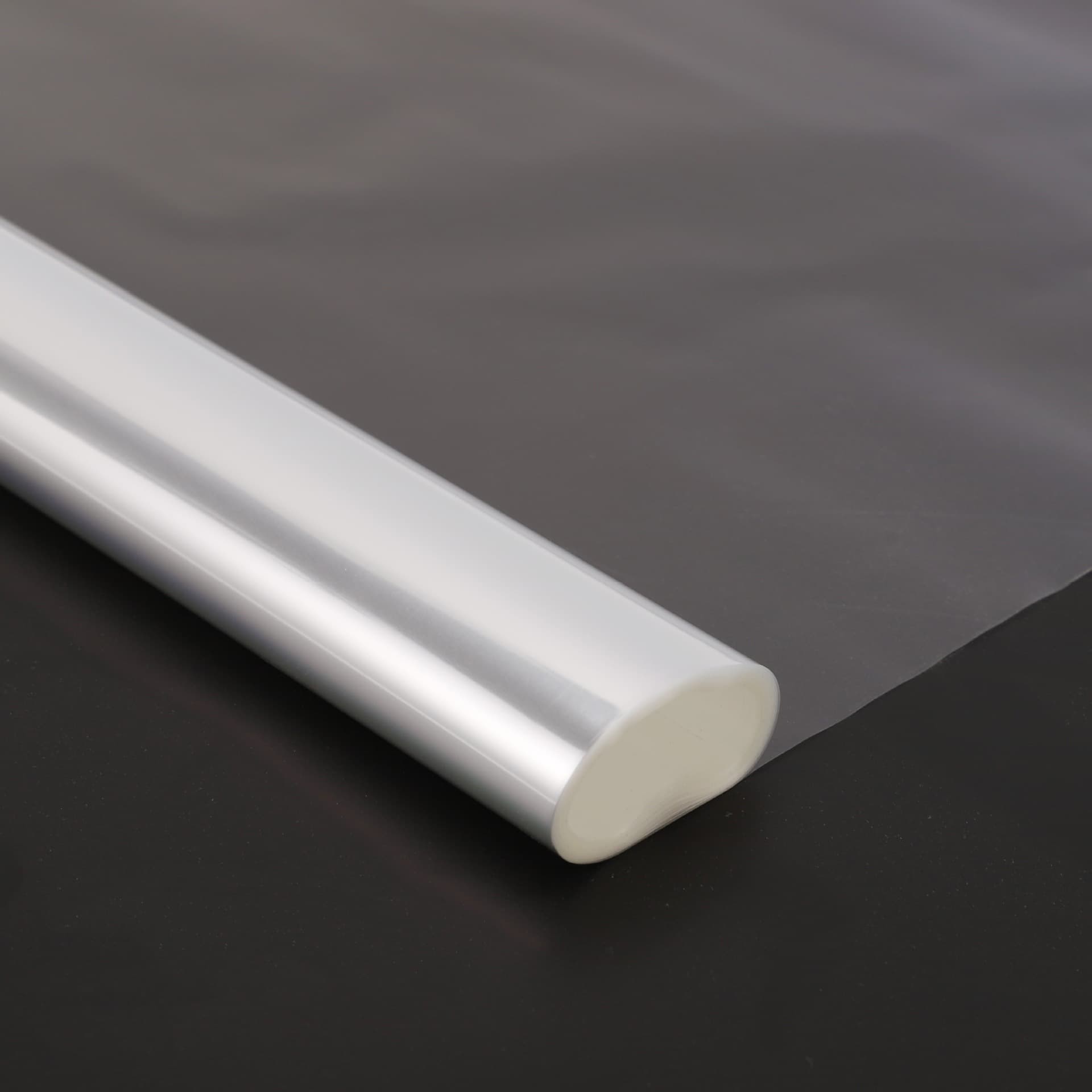 Non-paper core glass roll transparent flower packaging film multi-purpose dustproof bright floral cellophane 10 m