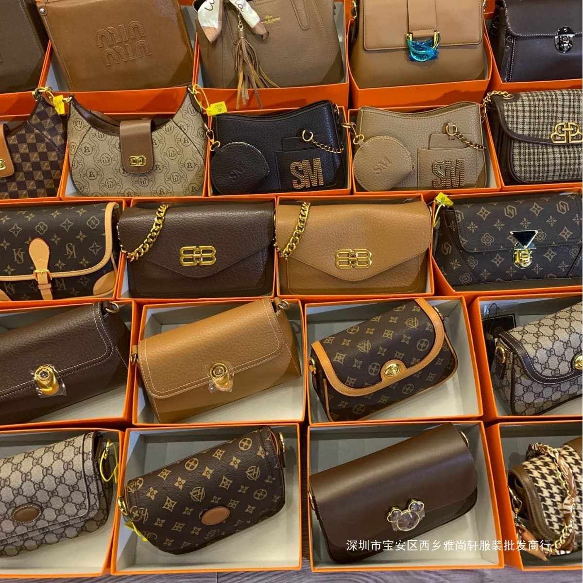 Foreign Trade Stock Women's Bags Wholesale Brand New Original Packaging Overstock Ladies Shoulder Crossbody Bag Handbag Backpack Wholesale