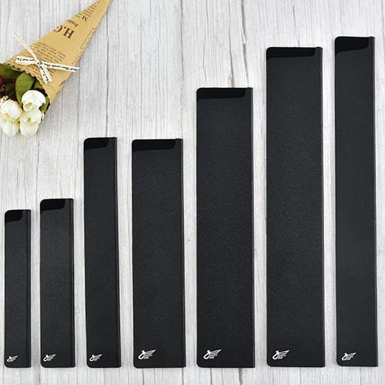 Customized fruit knife sheath, ABS flocked knife clip, knife holder, kitchen food protection knife.