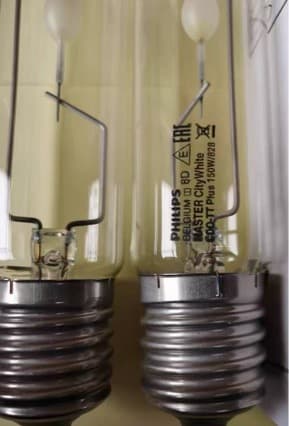 Philips CDO-TT, 150W/828 Ceramic Metal Halide Lamp E40