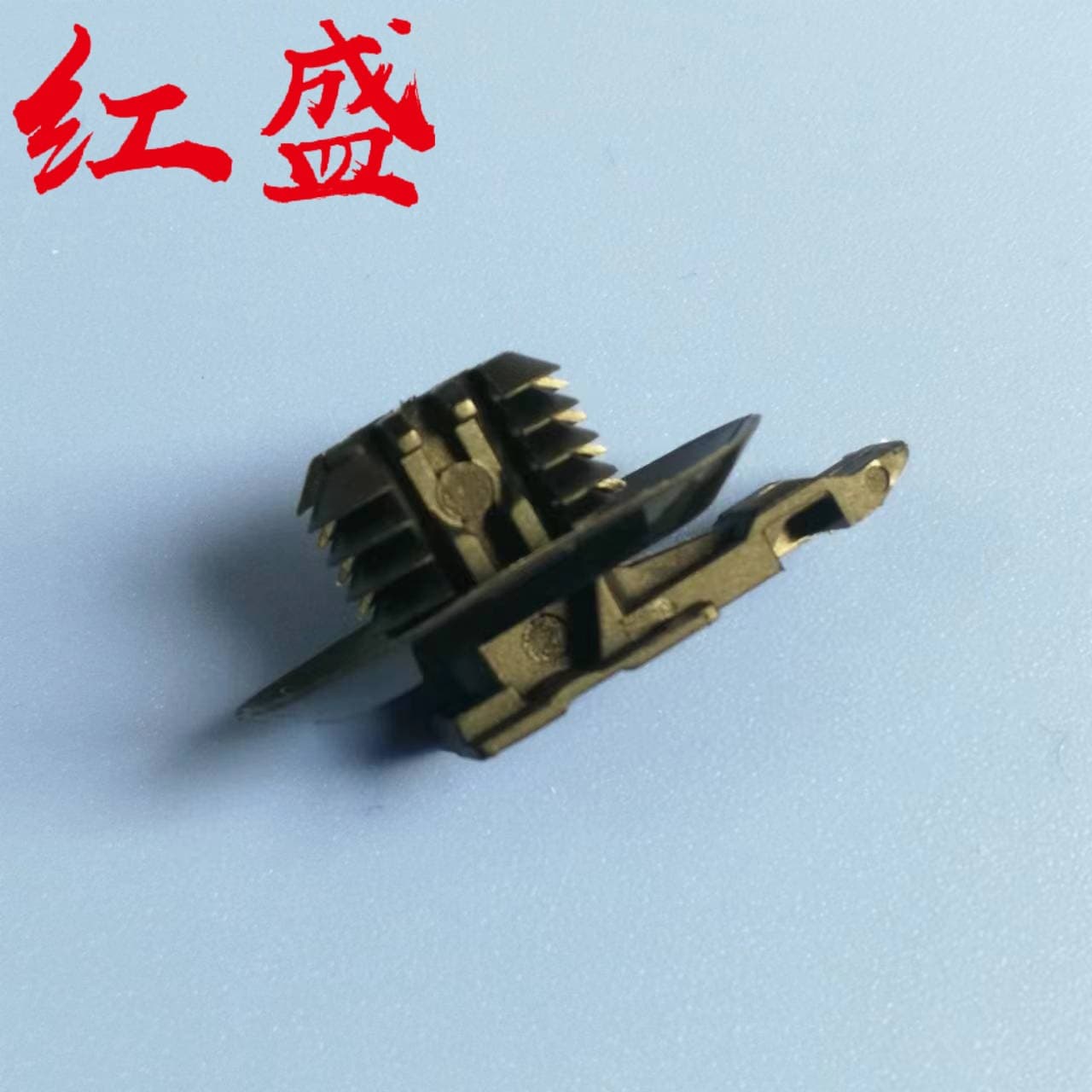 Automotive plastic clips, new energy vehicle cedar-shaped threads, automotive parts connectors, automotive clips 1013
