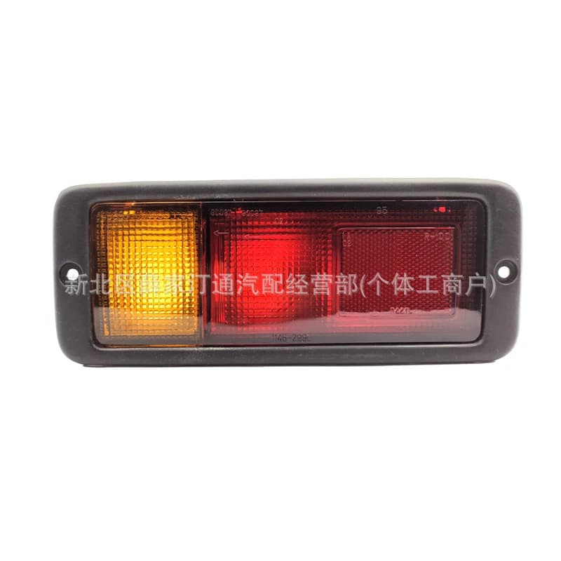 Rear Bumper Light for Mitsubishi Pajero V31 V32 V33 V34 Montero Rear Fog Light