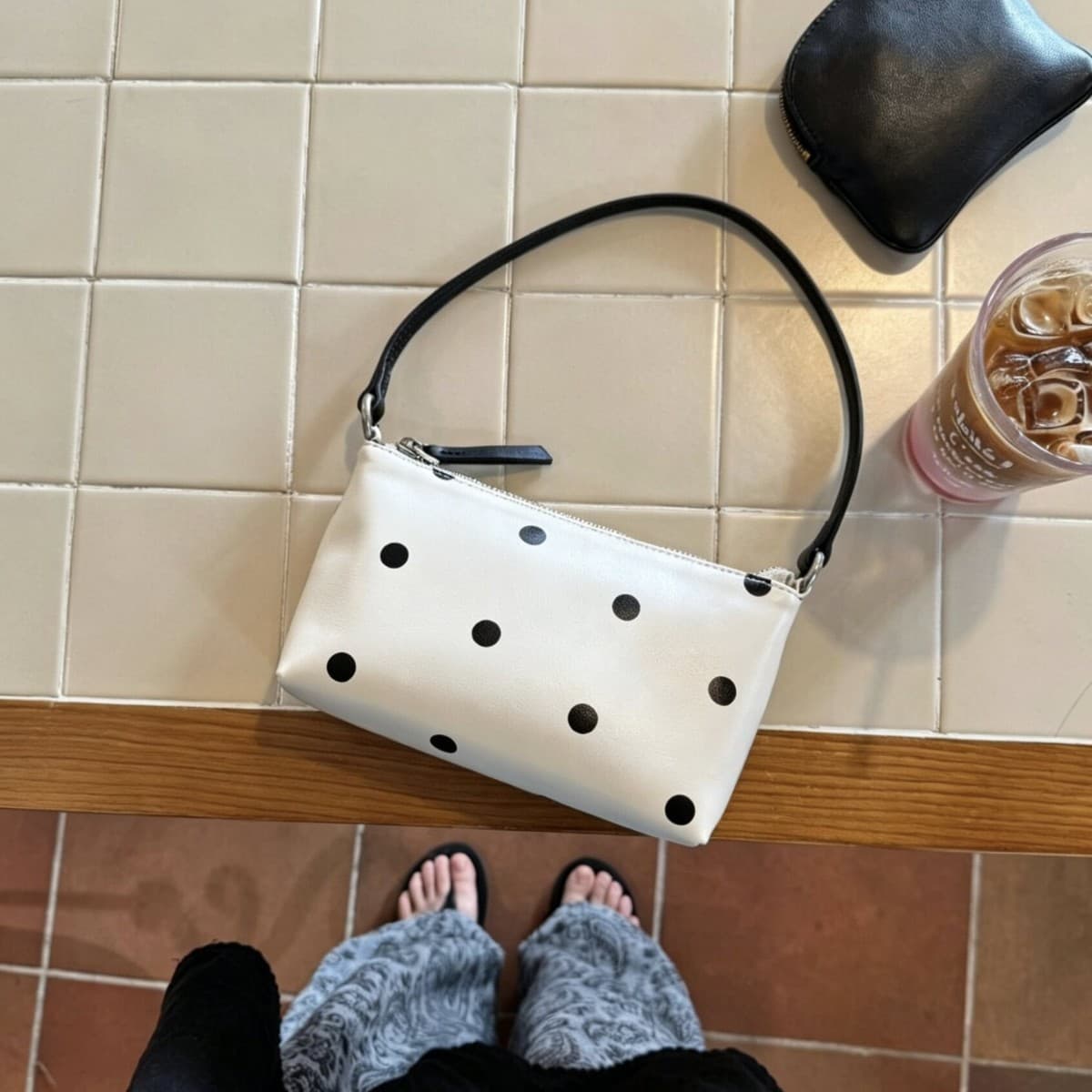 2026 Spring and Summer New Style Black and White Polka Dot High-Quality Lightweight Versatile Casual Commuting Simple Underarm Shoulder Bag
