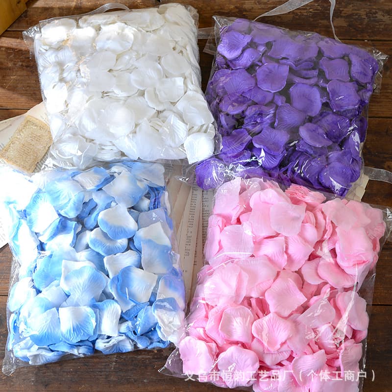One pound of simulated rose petals, wedding decoration, hand-scattered petals, confession of love, proposal, romantic wedding room decoration