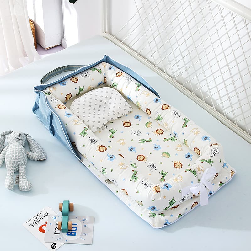 Portable Bed-in-Bed Baby Crib, Foldable Newborn Sleeping Bed, Movable Bionic Anti-Pressure Baby Bed