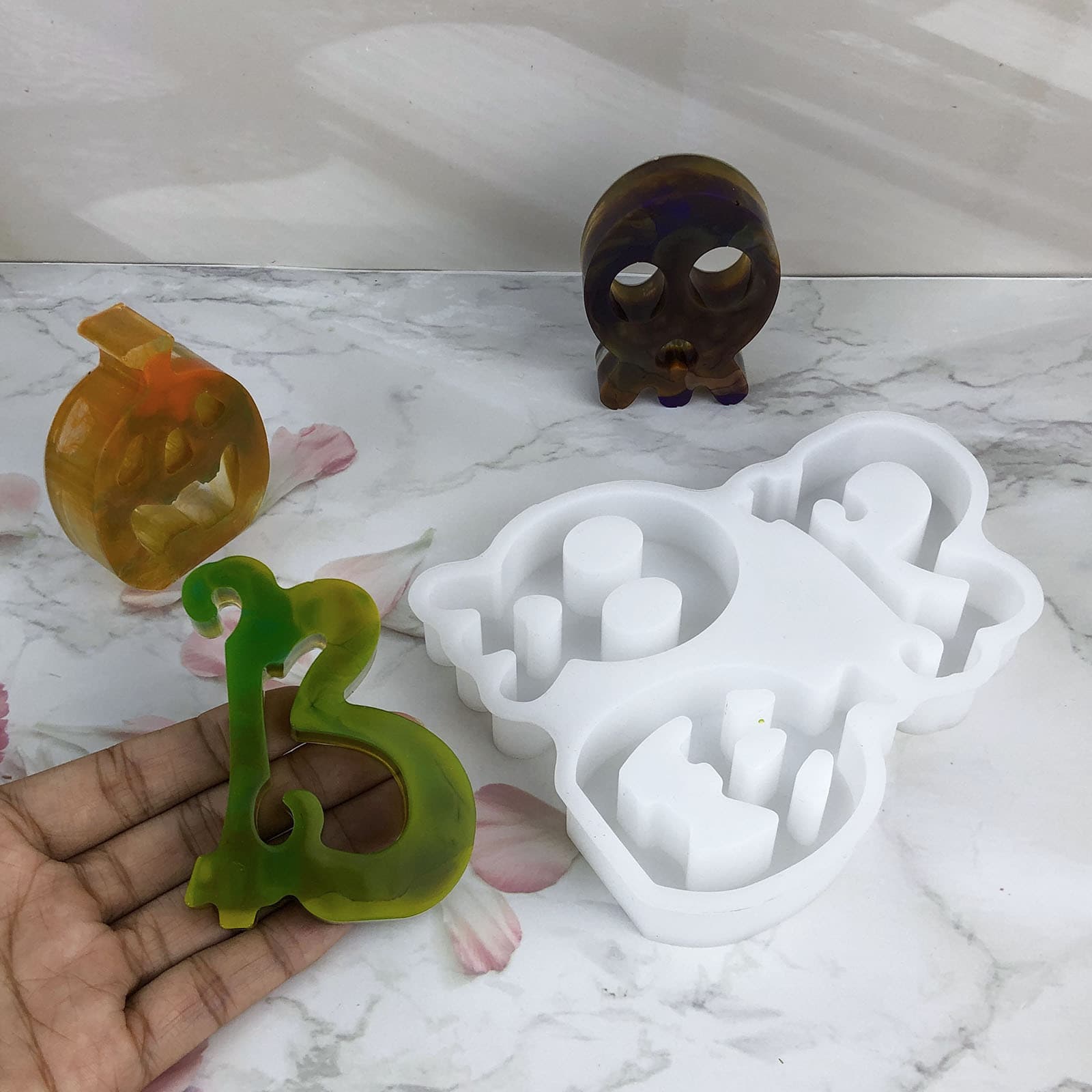 X1009 Pumpkin Skull BOO Decorative Cement Plaster Mold DIY Silicone Mold