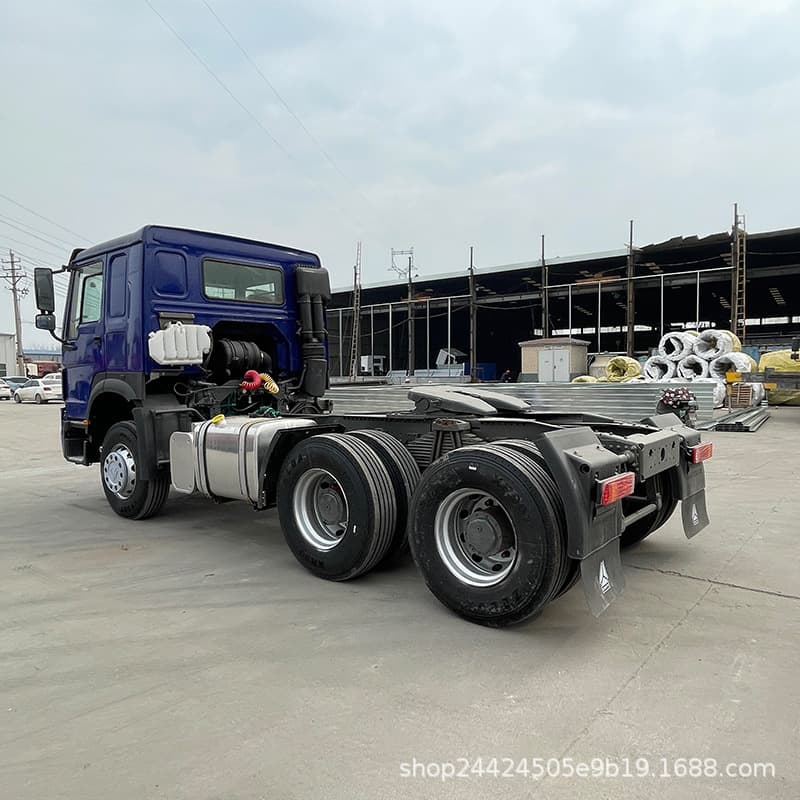 Sinotruk HOWO 6x4 Tractor Head for Sale Tandem Drive Heavy Truck 380HP Cargo Transport Truck Head