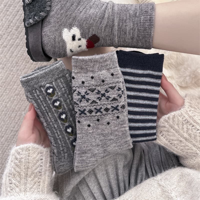 Cool-Toned Premium Cotton-Wool Blend Women's Knee-High Socks, Korean Retro British Style with Cable Knit Pattern