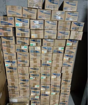 Panasonic T5 straight tube lamp 14W white light neutral light yellow light. 21W white light yellow 28W8w medium