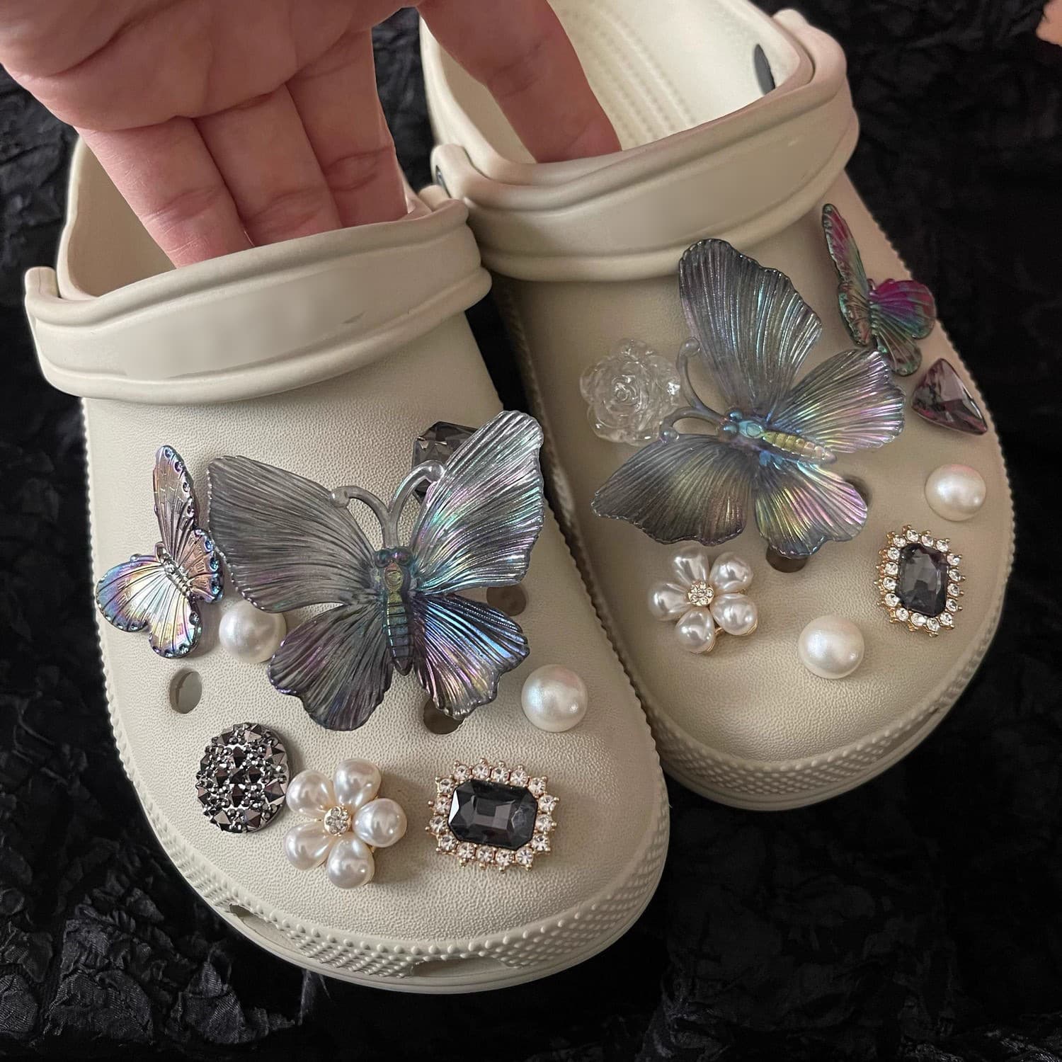 In Stock Hole Shoes Shoe Flower High Quality Colorful Butterfly Pearl Detachable Hole Shoe Accessories Shoe Flower Decorative Shoe Buckle