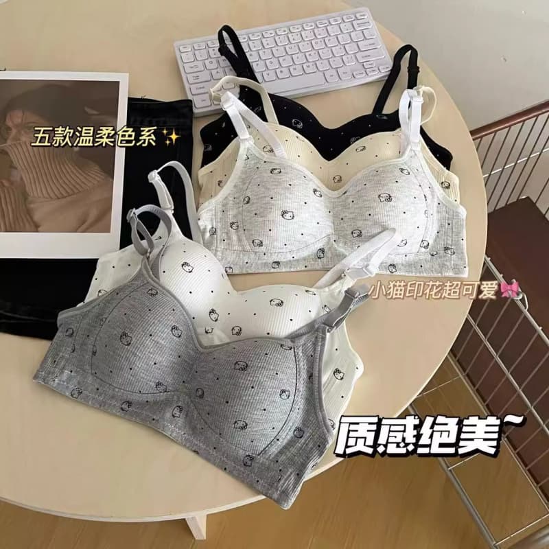 Cute cat-themed thin and breathable bra for high school students, suitable for women with small busts, offering support, comfort, and skin-friendly design.