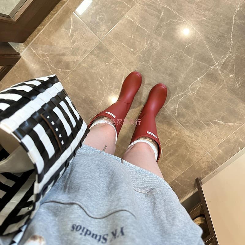 2025 new fashion thick-soled knight boots for women, autumn/winter slip-on, block heel, long rain boots, waterproof high boots for women