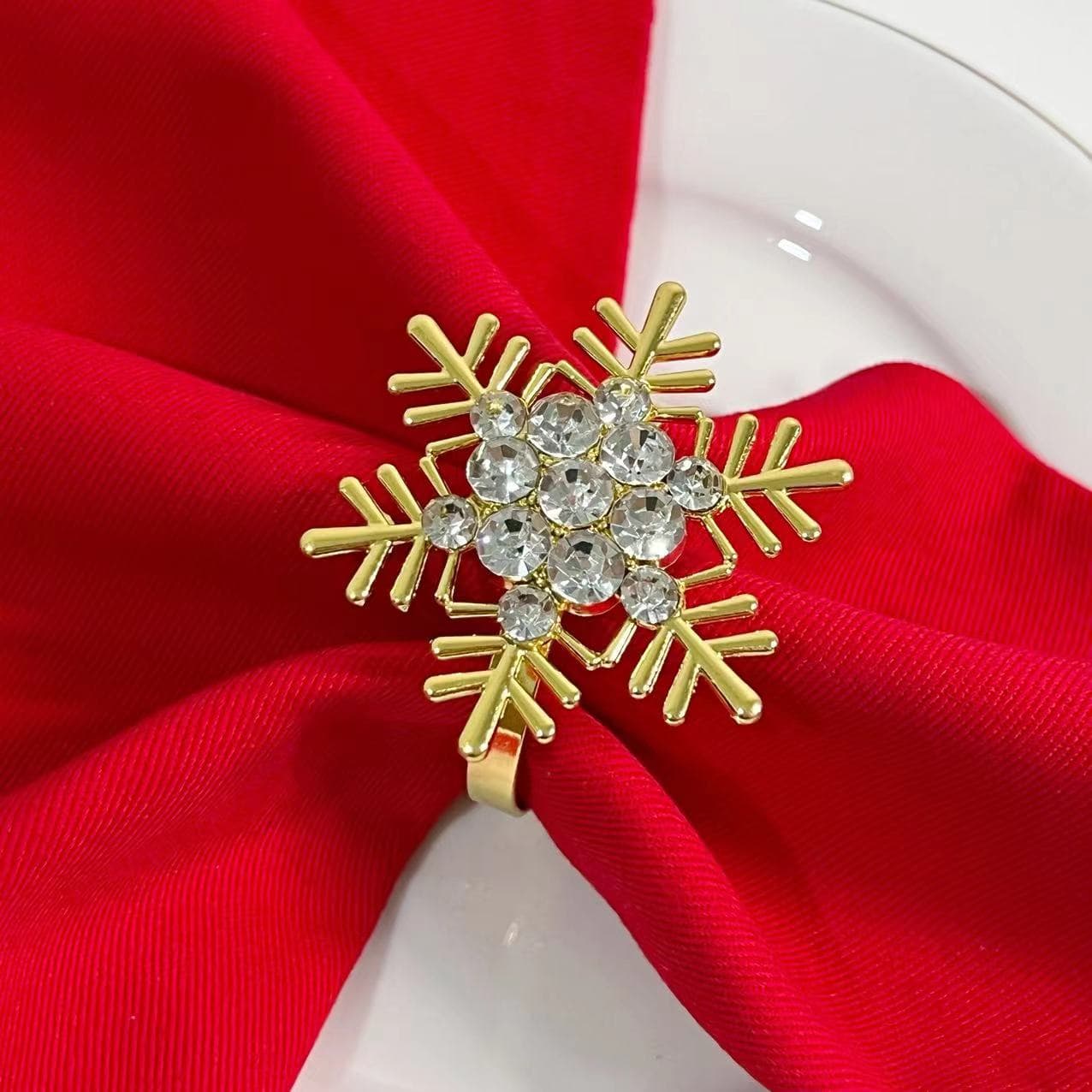In stock, AliExpress hot-selling Christmas napkin rings with rhinestone snowflakes, deer napkin clips, factory wholesale.