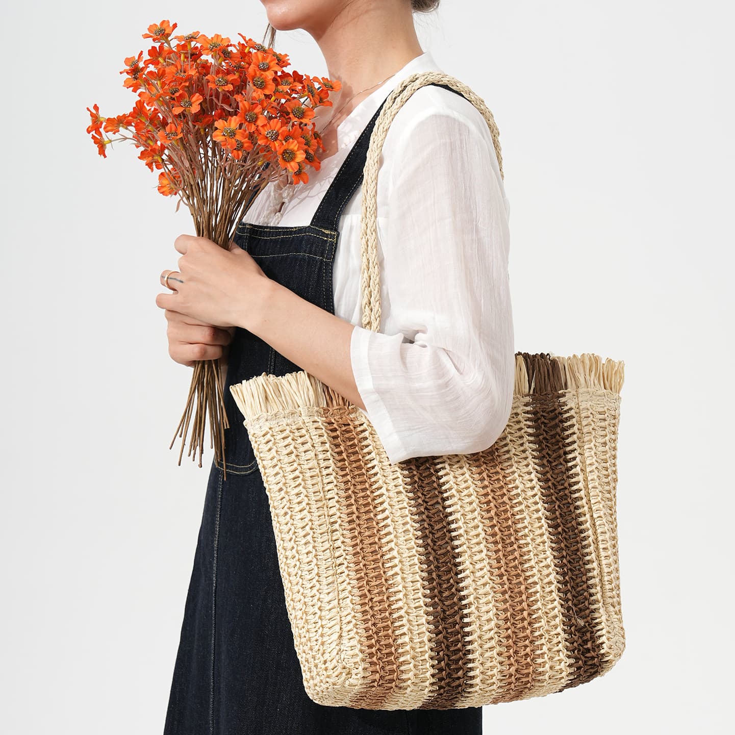 New versatile single-shoulder straw woven bag, striped handmade woven bag, large capacity tote bag, women's vacation beach bag