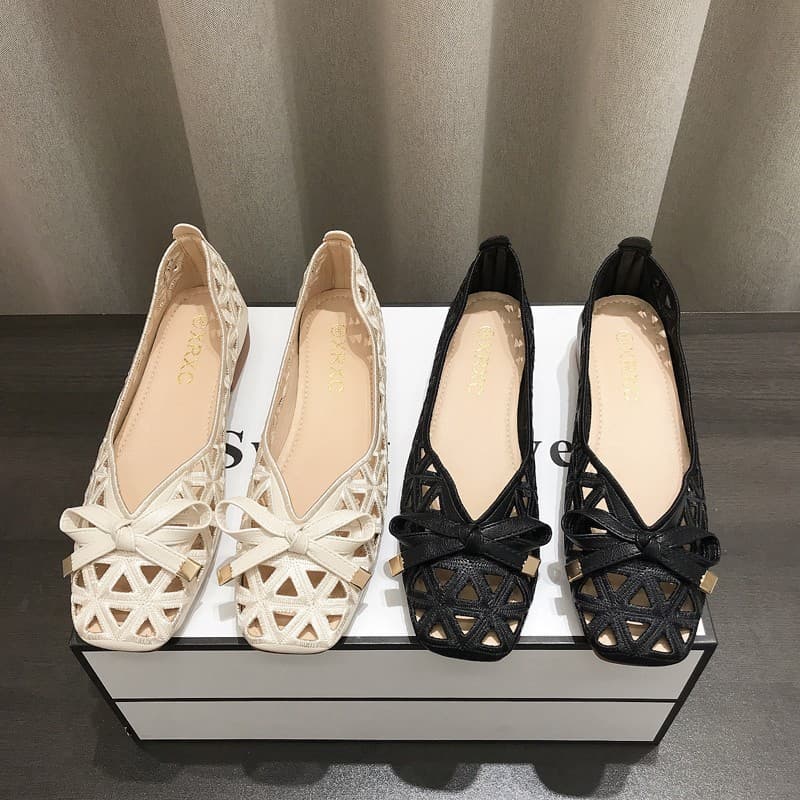 2025 New Summer Breathable Hollow Single Shoes for Women, Versatile Bowknot, Soft Sole, Square Toe, Low Heel, Open-Toe Sandals