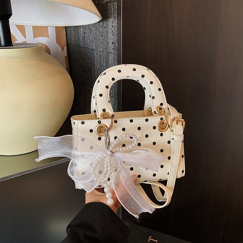 Fashion Women's Crossbody Bag 2026 New Style Polka Dot Small Square Bag Casual Shoulder Bag Premium Commuter Bag