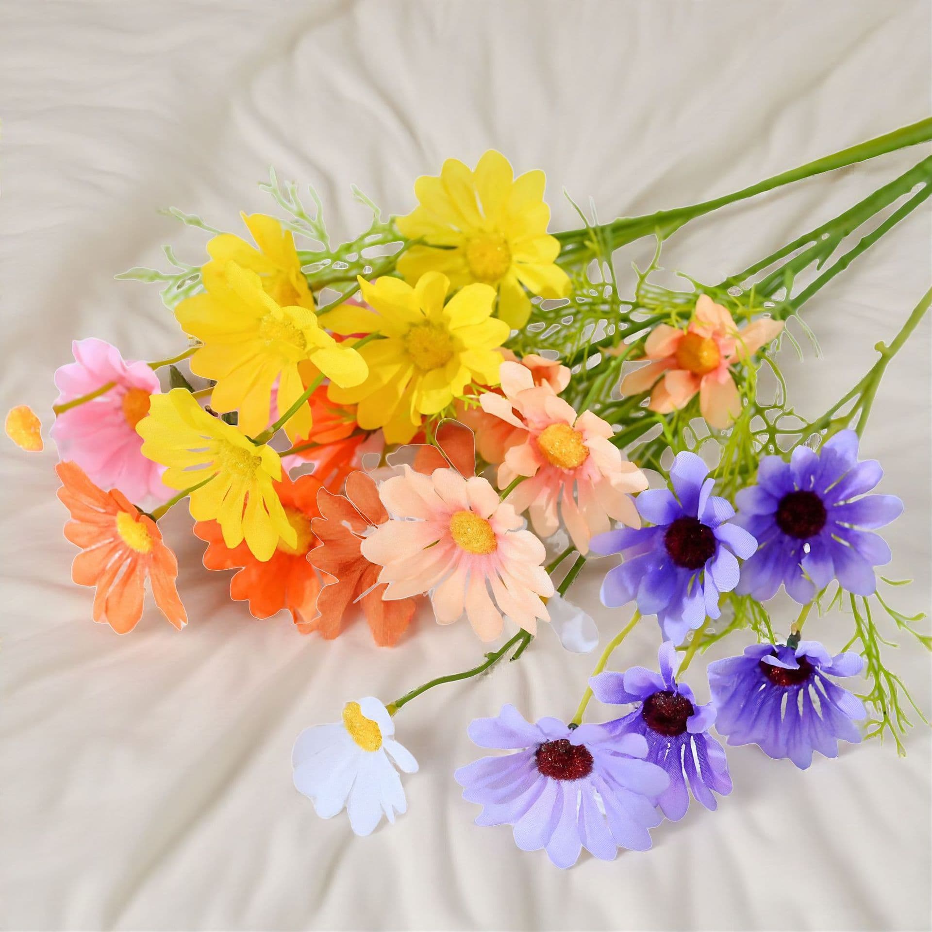 Artificial 5-Head Daisy Chamomile Fake Flowers Silk Flowers Home Decoration Floral Arrangement Photography Props