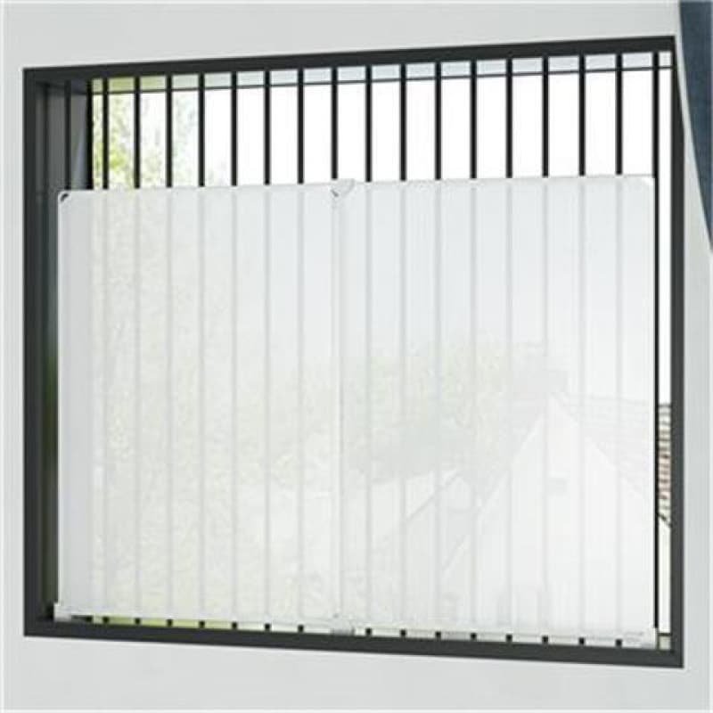 High-rise balcony guardrail gap cover, privacy screen, rain shield, closure solution for gaps.