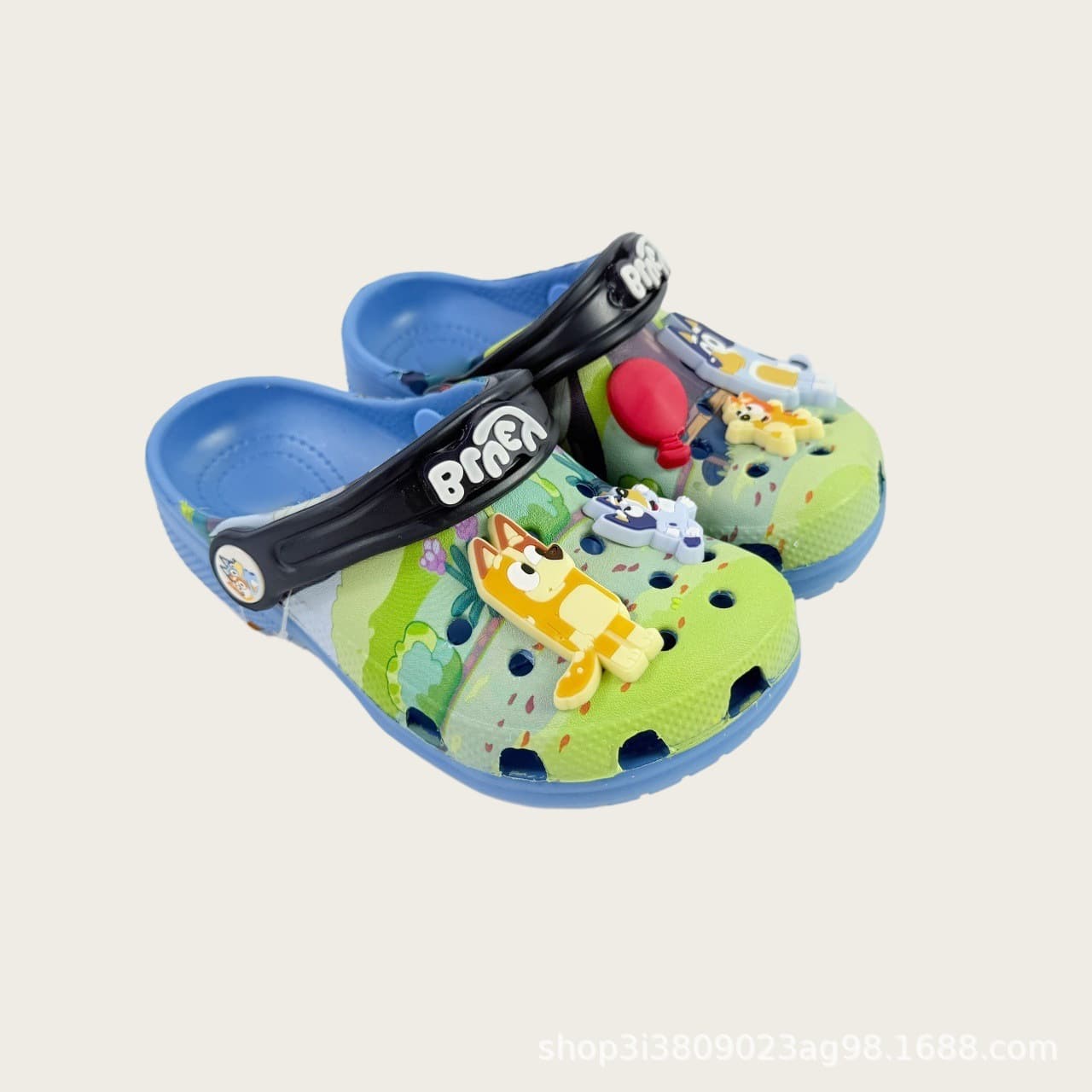 New Crocs Bluey Collaboration Parent-Child Beach Sandals, Anti-Slip, Durable, Breathable Crocs Wholesale