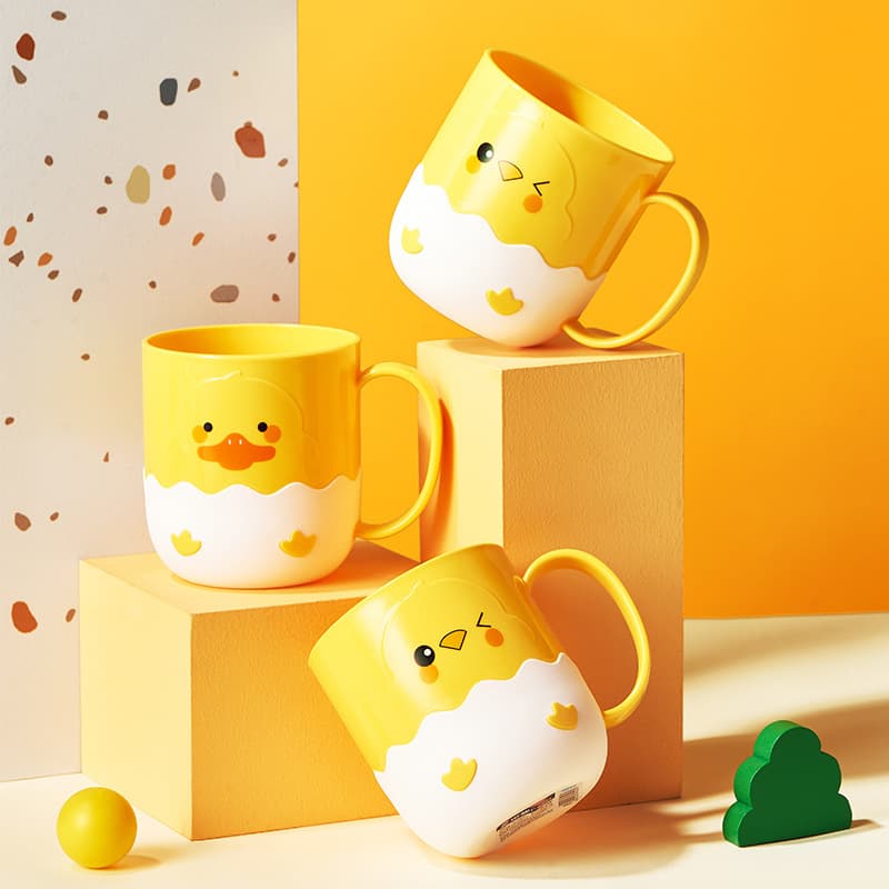 New products factory direct supply small yellow duck wash cup cartoon cute chicken gargle Cup student brush Cup toothbrush cup