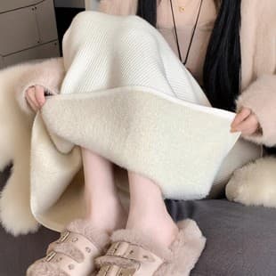 Fleece-Lined Thickened Knit Midi Skirt for Women, High-Waist Bodycon Long Skirt, New Autumn Winter Woolen Texture Slimming Straight Skirt