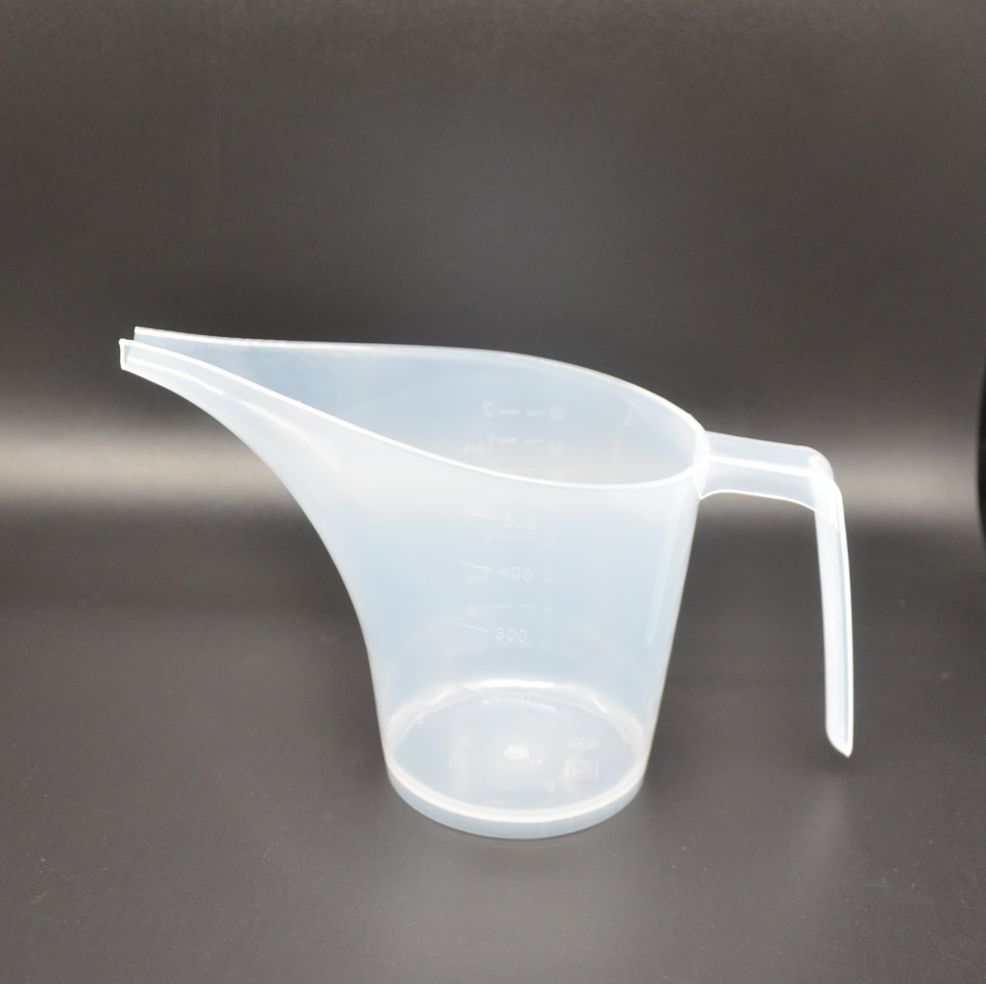 1L Graduated Plastic Long Spout Measuring Cup, Long Spout Flow Cup, Pointed Spout, Food Grade PP Measuring Cup for Baking, Handmade Soap