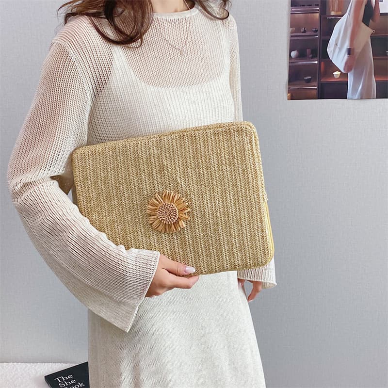 Straw-woven laptop bag for work commute, tablet carrying bag, shockproof and drop-proof tablet protective case