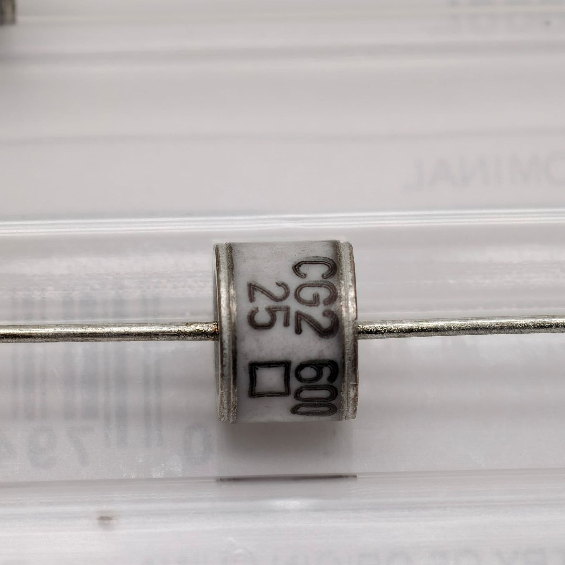 In stock CG2600L gas discharge tube 2500V lightning protection device for circuit overvoltage protection