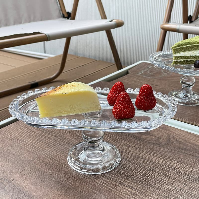 Korean Style Transparent Glass Love Edge Home Pastry Fruit Plate Tall Dessert Table Display Tray Decoration Plate