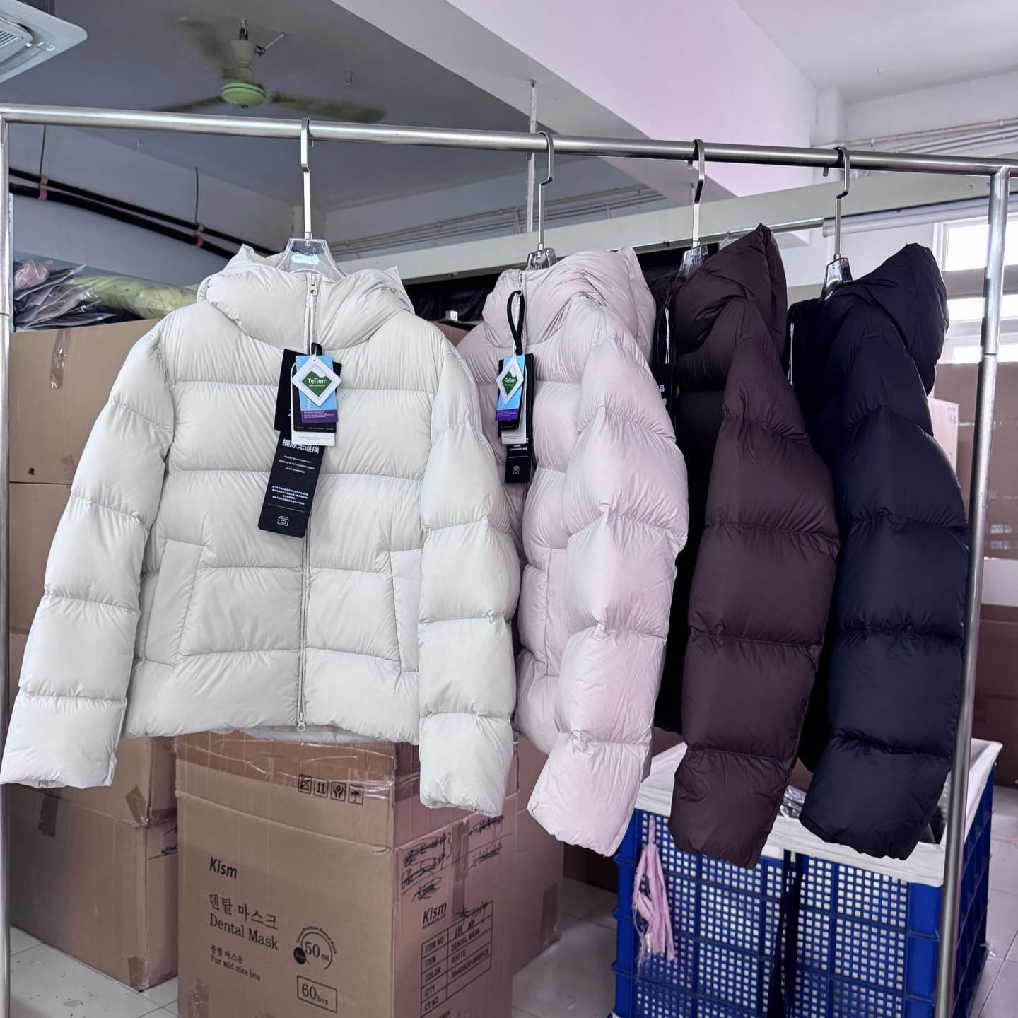 [Three-star 95% down] LU home new lightweight puff five-compartment hooded down jacket women soft fluffy down coat