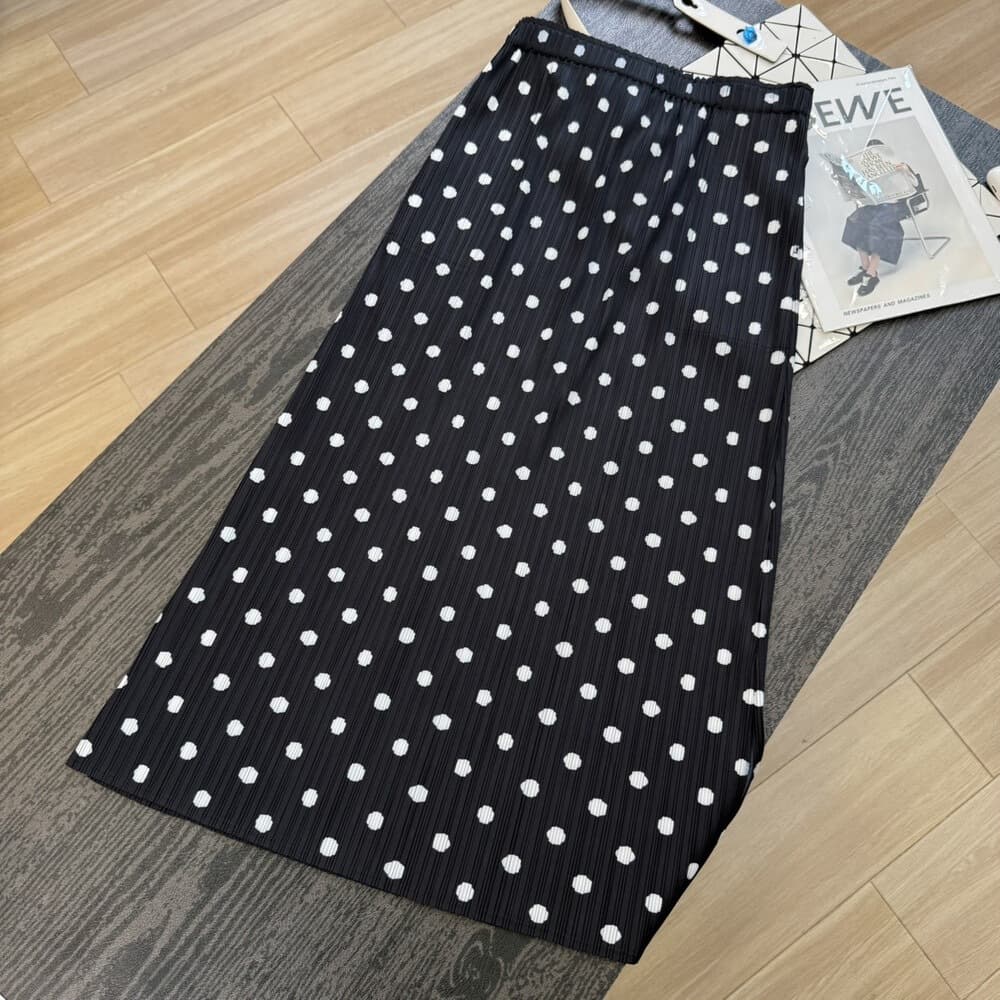 Ple Home-Advanced Polka Dot Straight Skirt New Skirt Black Skirt Women's Commuting Skirt 26018-133