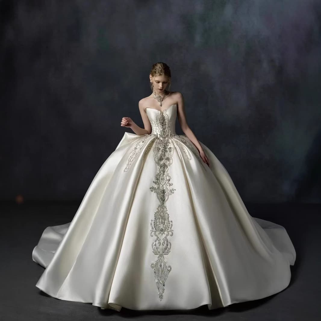 Wedding Dress 2025 New Satin Bridal Strapless Heavy French Main Dress Premium Texture Light Luxury Large