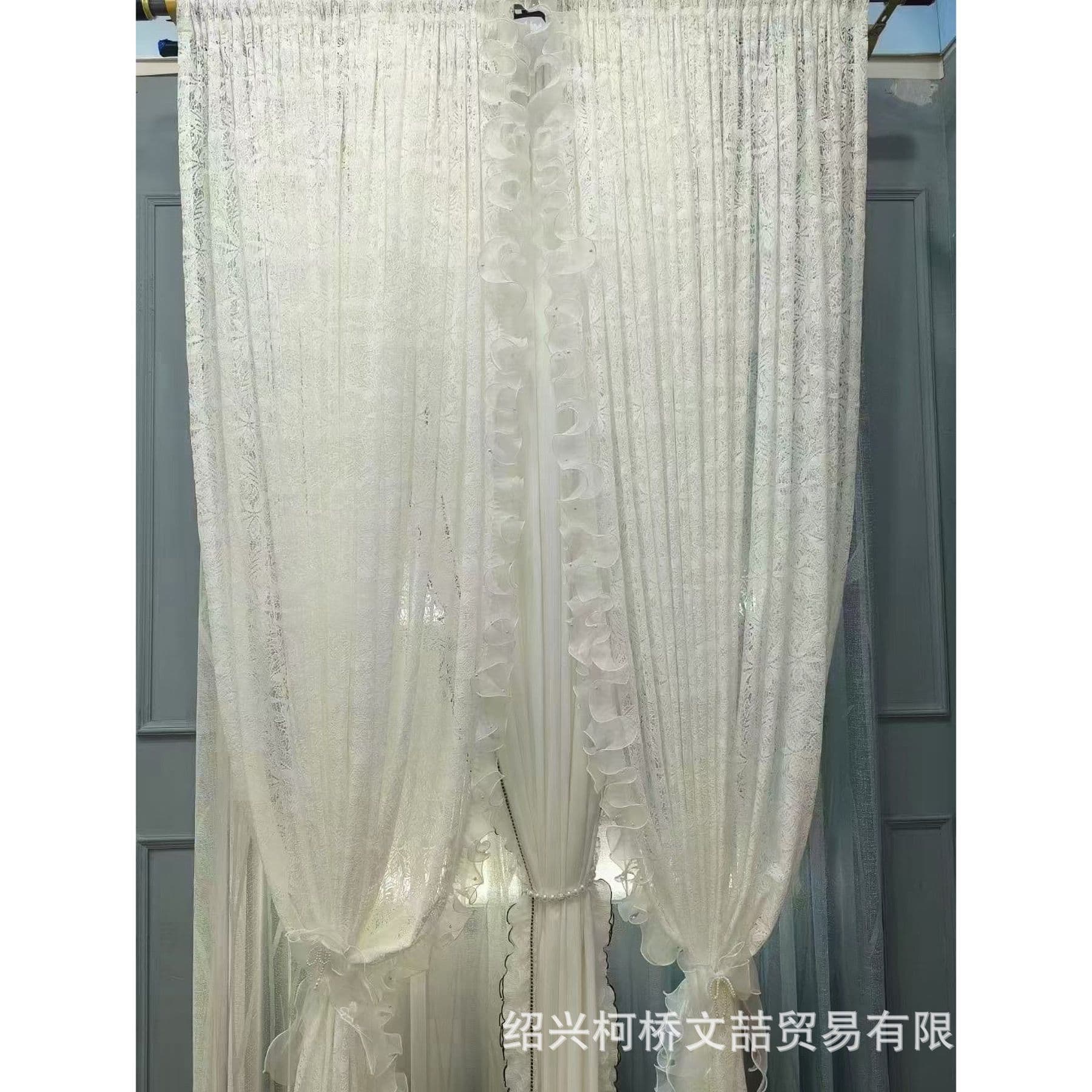 New finely woven begonia embroidered window sheers, light luxury soft furnishings for hotel living rooms and bedrooms.