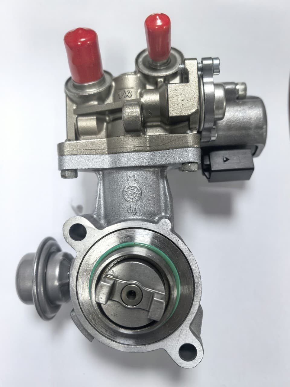 Suitable for Mercedes-Benz C200 C260 E260 E300 E200 GL300 GLK350 271 high pressure oil pump