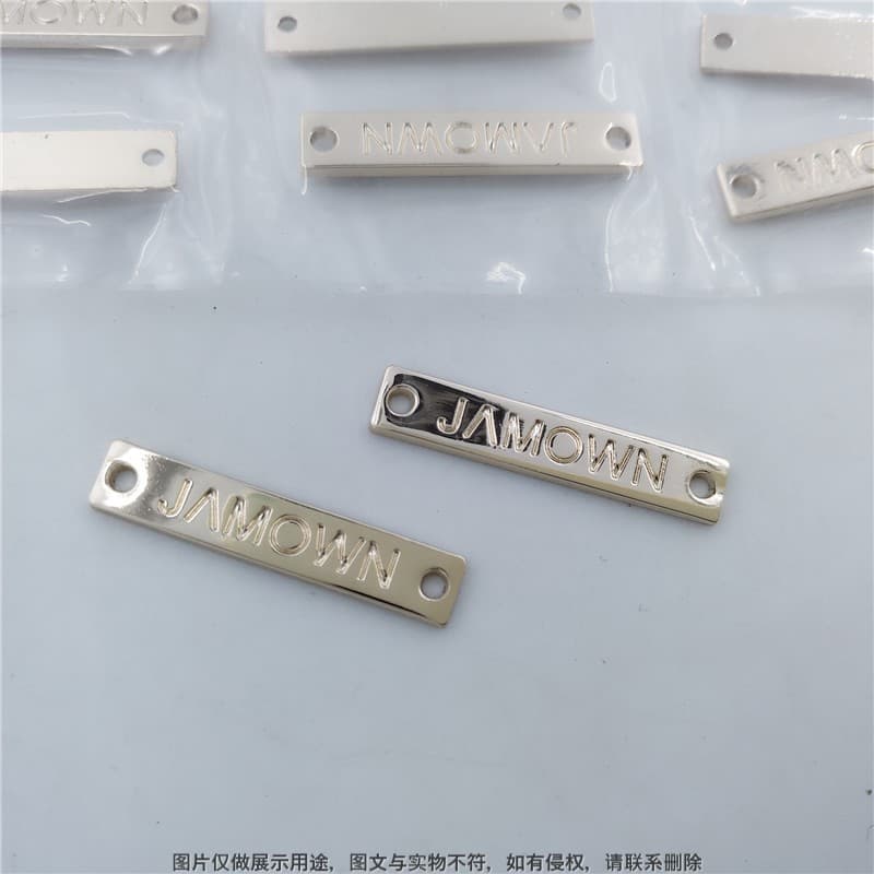 Various hat hardware accessories, zinc alloy labels, hat nameplates, metal trademarks, shoe and hat stitching tags