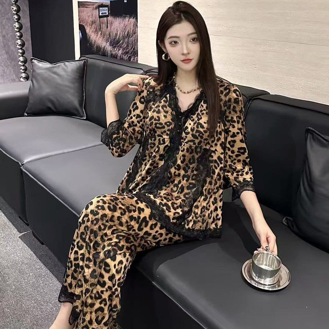 Fall/Winter Sleepwear Set with Built-in Bra, Leopard Print French Lace, Plus Size Loose Pants Women's Homewear Set #1131