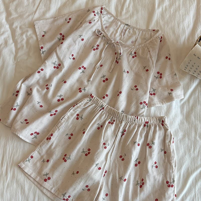 Class A Cotton Spring/Summer Double-Layer Cotton Pajamas for Women, Round Neck, Cherry Print, Short Sleeve, Short Pants, Pure Cotton Loungewear