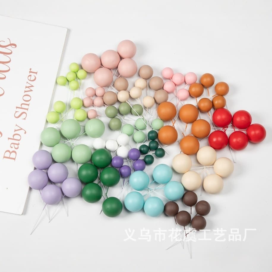 Gold and Silver Balls for Baking Cake Decorations, Foam Matte Macaron Balls as Ornaments, 20 per Pack in OPP Bags