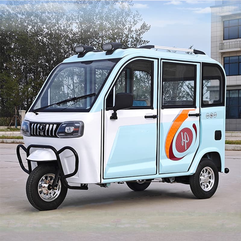 Street-legal passenger electric tricycle for family use, compatible with solar panel, suitable for elderly and adult commuting
