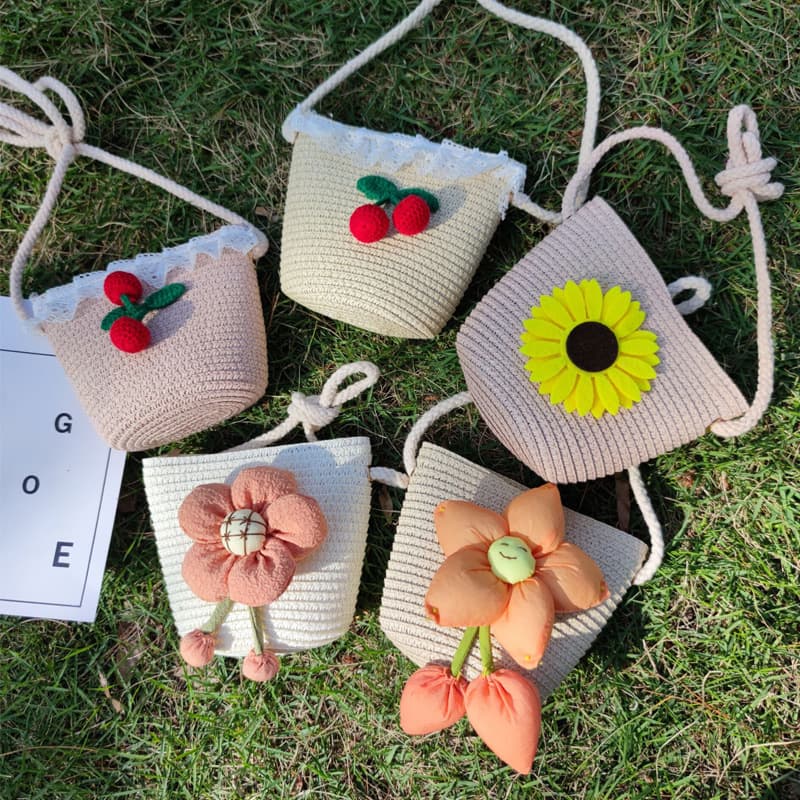 Summer Handwoven Cotton Mini Bag Wholesale Children's Cute Flower Pattern Crossbody Pack Neutral Minimalist Style Single Shoulder