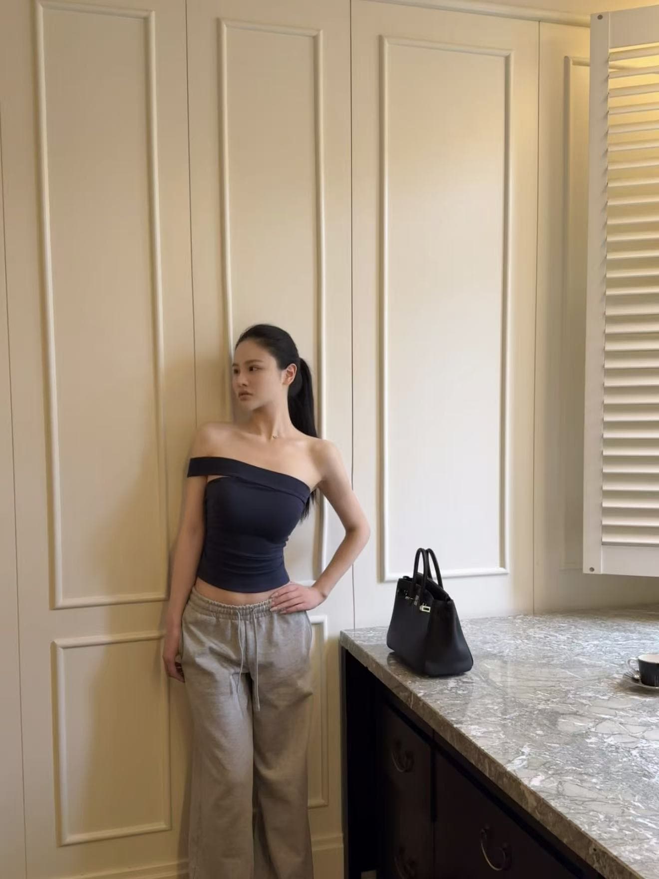 SK*M Kardashian Asymmetric Off-Shoulder Tube Top 3D Tailored High-Stretch Cotton One-Shoulder Top Summer
