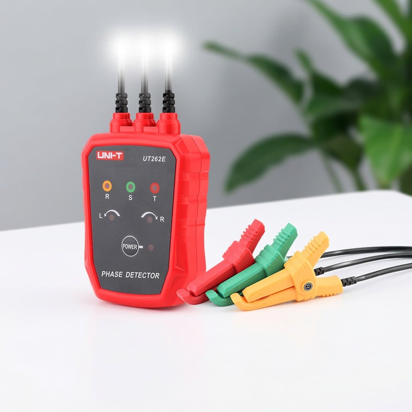 Unilide UT262E non-contact phase detector three-phase electrical phase sequence table 70-1000V clamp phase detector