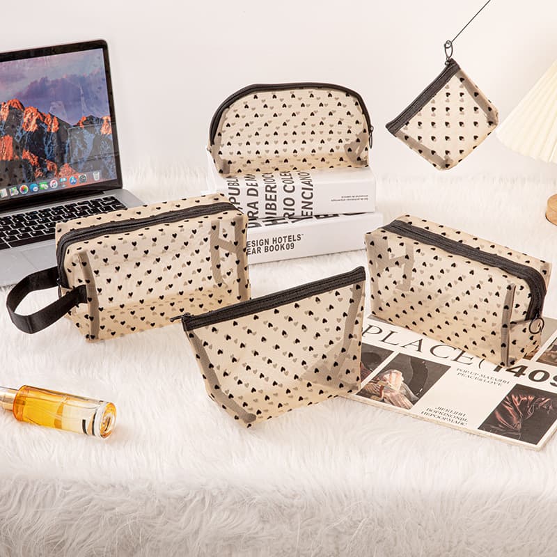 Niche Ins-style high-appearance transparent toiletry and cosmetic storage bag, mesh portable outdoor foldable, professional custom trending item