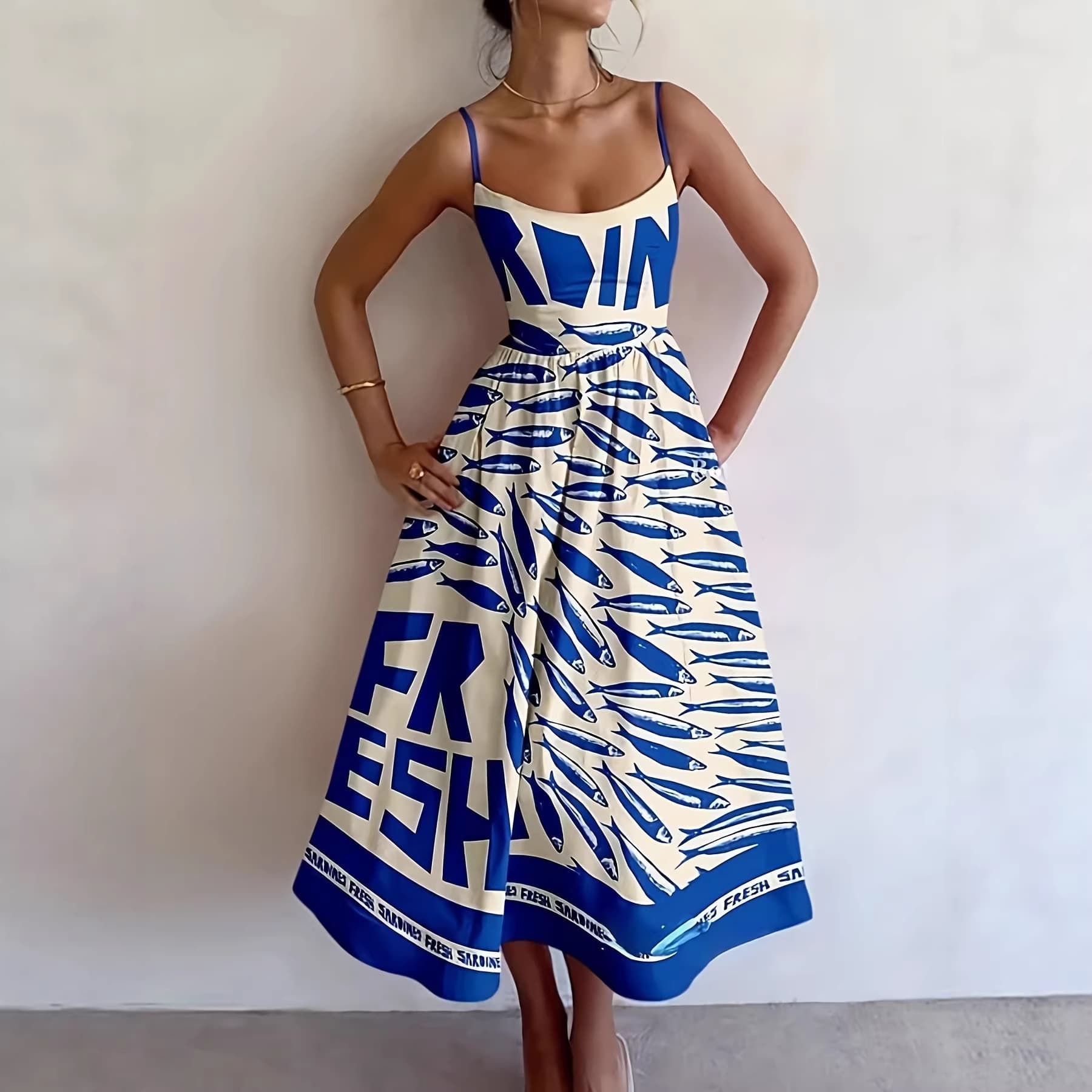 2026 Design niche printed suspender dress mid-length A-line resort style women’s skirt resort style outfit