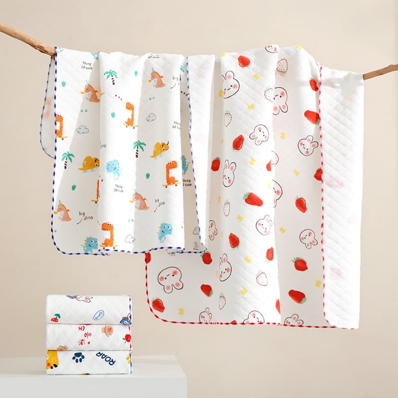 Thick quilted baby swaddle blanket/shroud for newborns, suitable for spring, autumn, and summer use; also suitable for maternity room use.